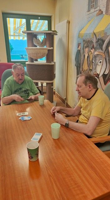Karten spielen – Bild 1